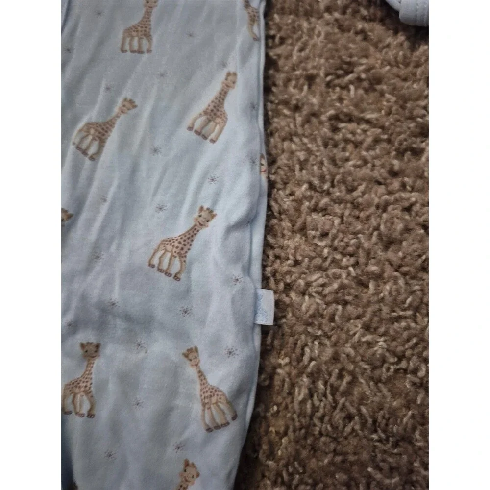 Kissy kissy Sophie la girafe sleeper pima cotton size 0-3